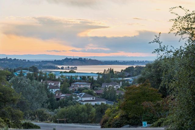 2561 King Richard Dr, El Dorado Hills, CA 95762