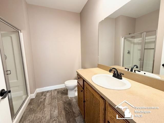 27328 Hidden Oaks Drive, Trenton, MI 48183