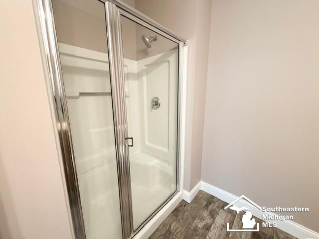 27328 Hidden Oaks Drive, Trenton, MI 48183