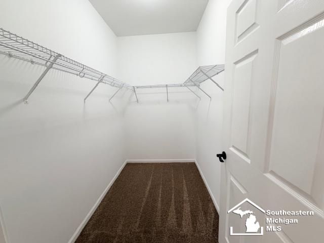 27328 Hidden Oaks Drive, Trenton, MI 48183