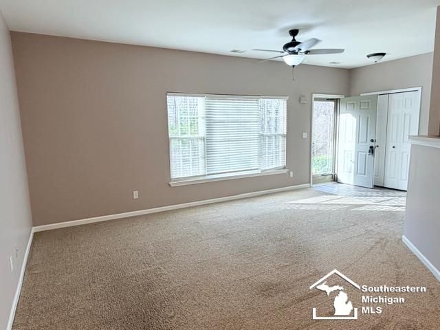 27328 Hidden Oaks Drive, Trenton, MI 48183