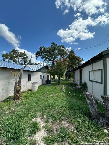 3728 Schmidtke, Bandera, TX 78003