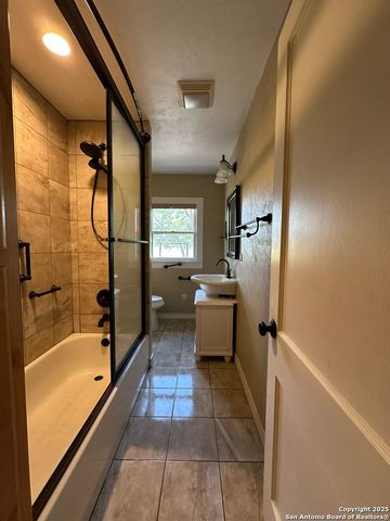3728 Schmidtke, Bandera, TX 78003
