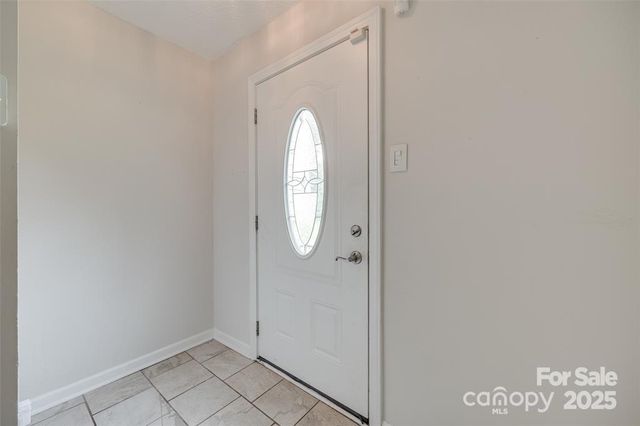 810 Applegate Court, Gastonia, NC 28054