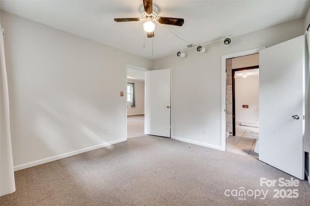 810 Applegate Court, Gastonia, NC 28054