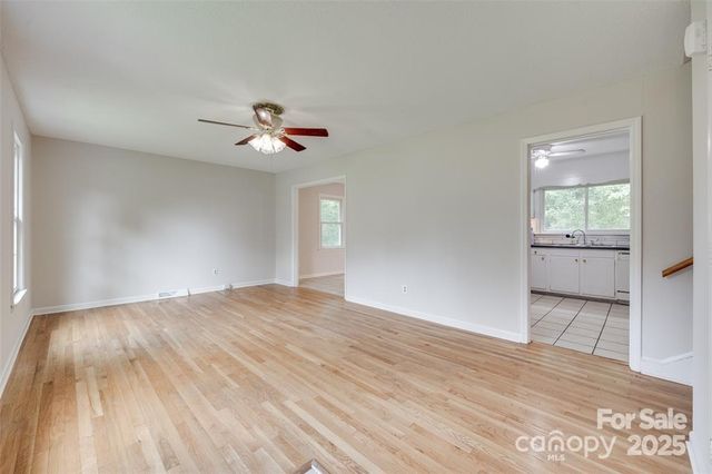 810 Applegate Court, Gastonia, NC 28054