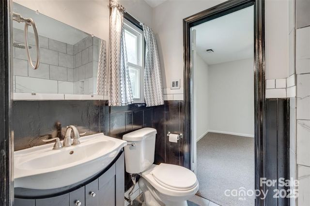 810 Applegate Court, Gastonia, NC 28054