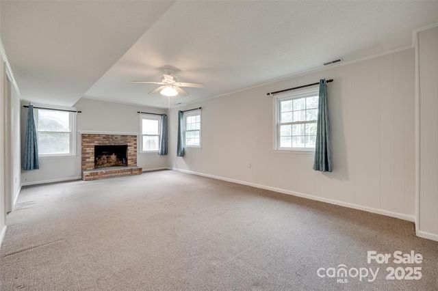 810 Applegate Court, Gastonia, NC 28054