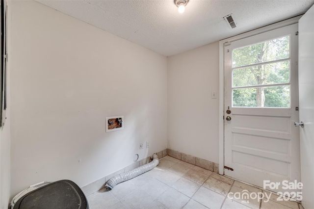 810 Applegate Court, Gastonia, NC 28054