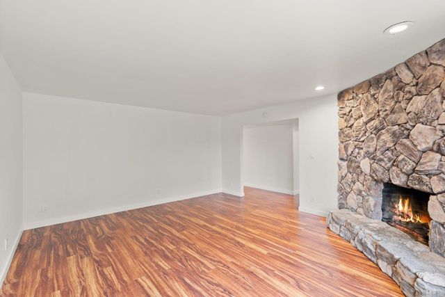 450 Clipper Creek Rd, Auburn, CA 95603