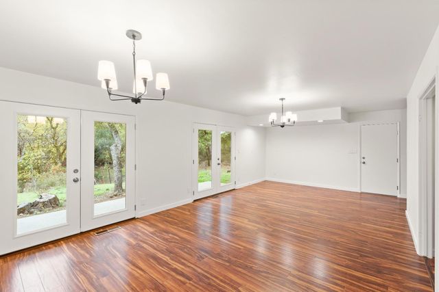 450 Clipper Creek Rd, Auburn, CA 95603