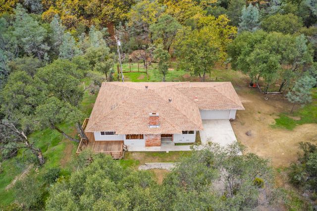 450 Clipper Creek Rd, Auburn, CA 95603
