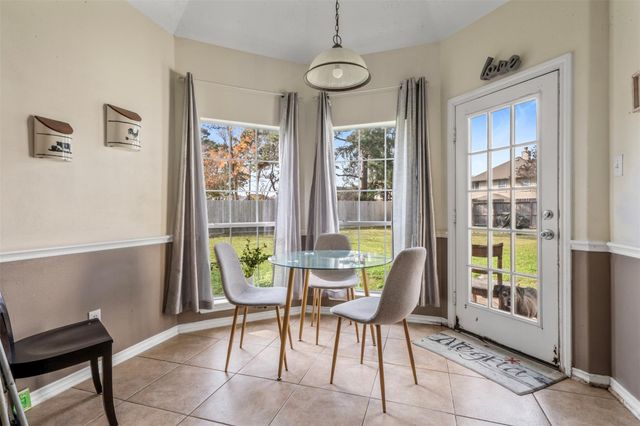 8214 Creekside Willow Court, Tomball, TX 77375