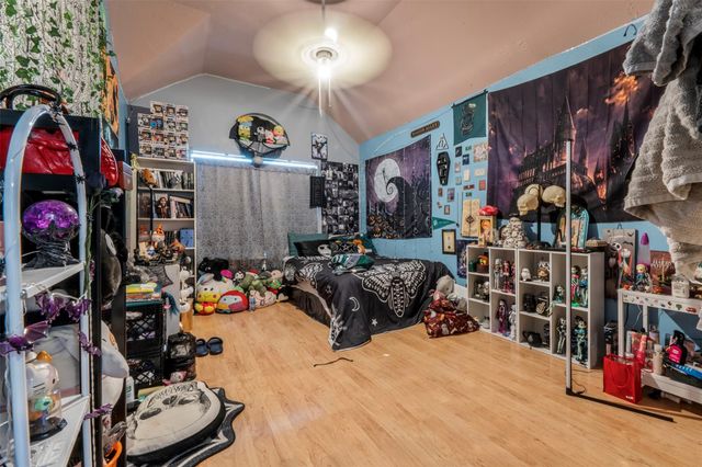 8214 Creekside Willow Court, Tomball, TX 77375