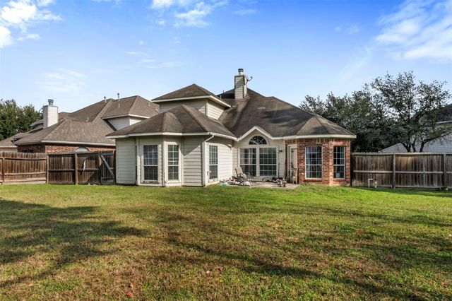 8214 Creekside Willow Court, Tomball, TX 77375
