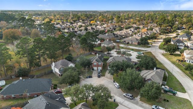 8214 Creekside Willow Court, Tomball, TX 77375