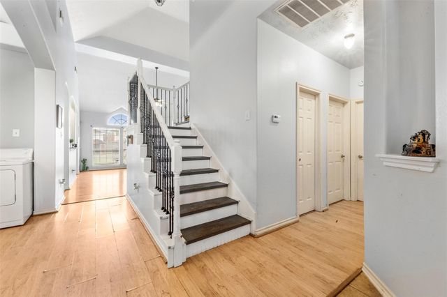 8214 Creekside Willow Court, Tomball, TX 77375