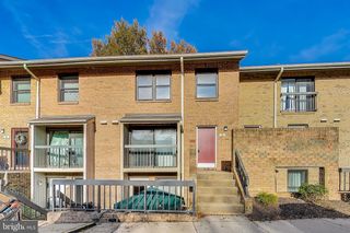 16 DUDLEY CT #7, Bethesda, MD 20814