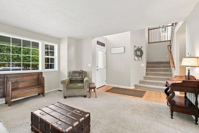 20515 N Yale Rd, Colbert, WA 99005