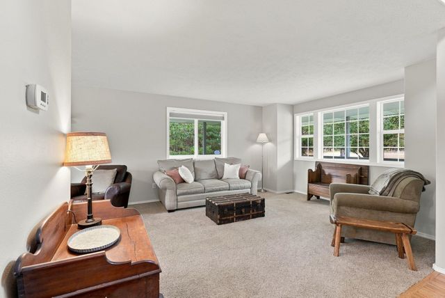 20515 N Yale Rd, Colbert, WA 99005
