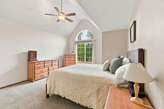 20515 N Yale Rd, Colbert, WA 99005