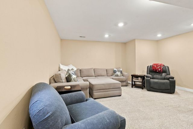 20515 N Yale Rd, Colbert, WA 99005