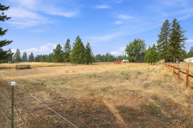 20515 N Yale Rd, Colbert, WA 99005