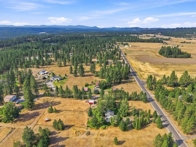 20515 N Yale Rd, Colbert, WA 99005
