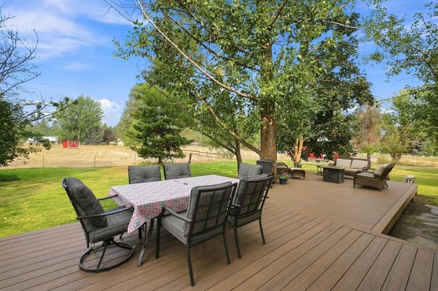 20515 N Yale Rd, Colbert, WA 99005