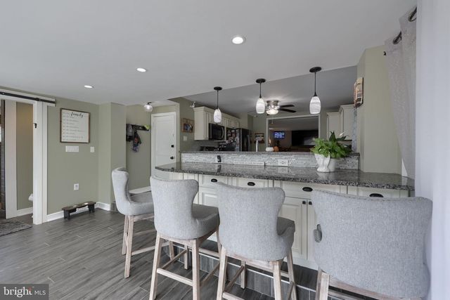 5390 NURSERY RD, Dover, PA 17315