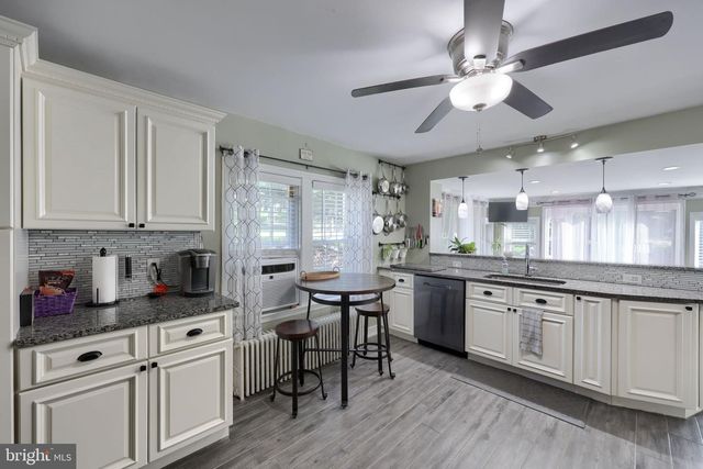 5390 NURSERY RD, Dover, PA 17315