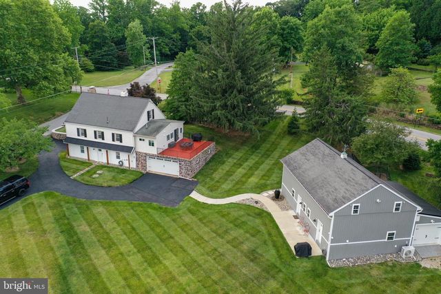5390 NURSERY RD, Dover, PA 17315