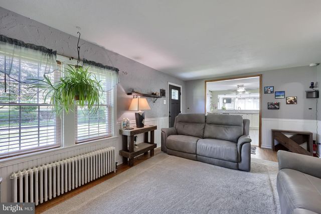 5390 NURSERY RD, Dover, PA 17315