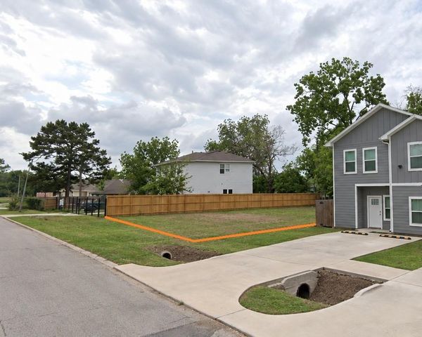 4129 Clover Street, Houston, TX 77051