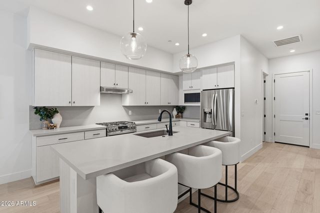 5151 N 13th Place 6, Phoenix, AZ 85014