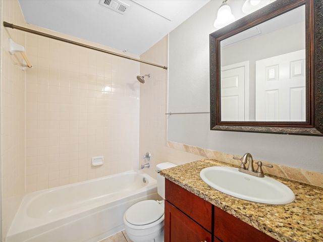 4104 N Hall Street 326, Dallas, TX 75219