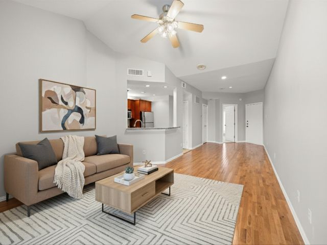 4104 N Hall Street 326, Dallas, TX 75219