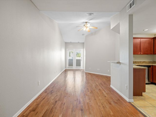 4104 N Hall Street 326, Dallas, TX 75219