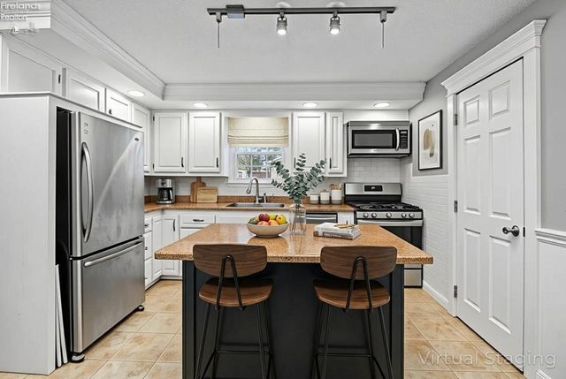 303 Moore Avenue, Bellevue, OH 44811