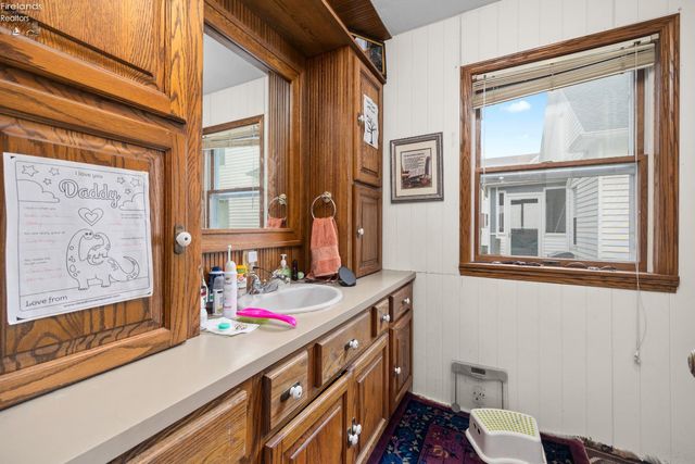 303 Moore Avenue, Bellevue, OH 44811