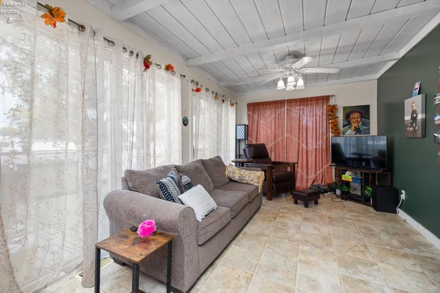 303 Moore Avenue, Bellevue, OH 44811