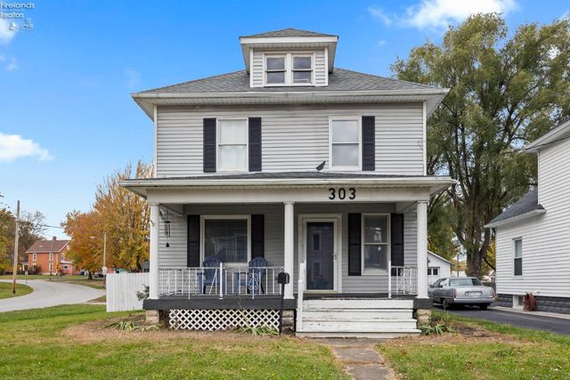 303 Moore Avenue, Bellevue, OH 44811