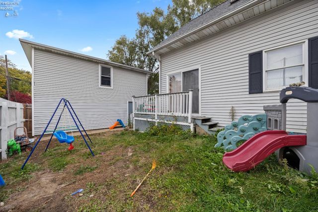 303 Moore Avenue, Bellevue, OH 44811