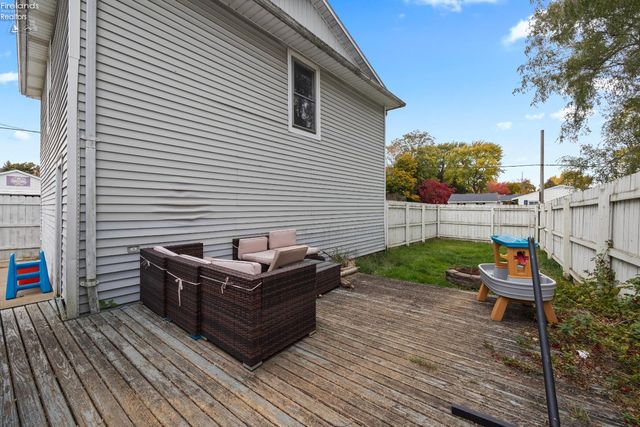 303 Moore Avenue, Bellevue, OH 44811