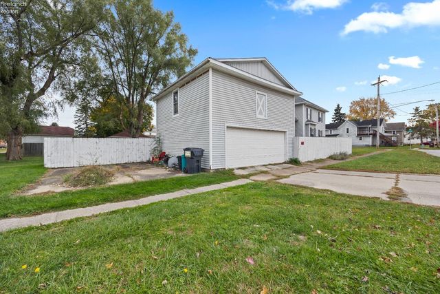303 Moore Avenue, Bellevue, OH 44811