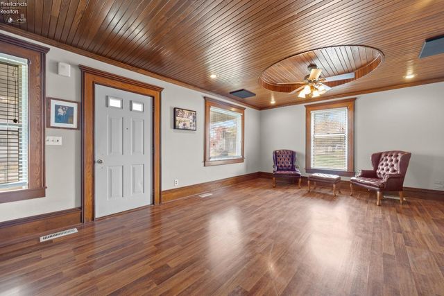 303 Moore Avenue, Bellevue, OH 44811