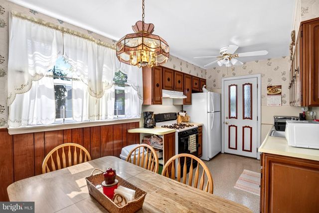 2208 STANWOOD ST, Philadelphia, PA 19152