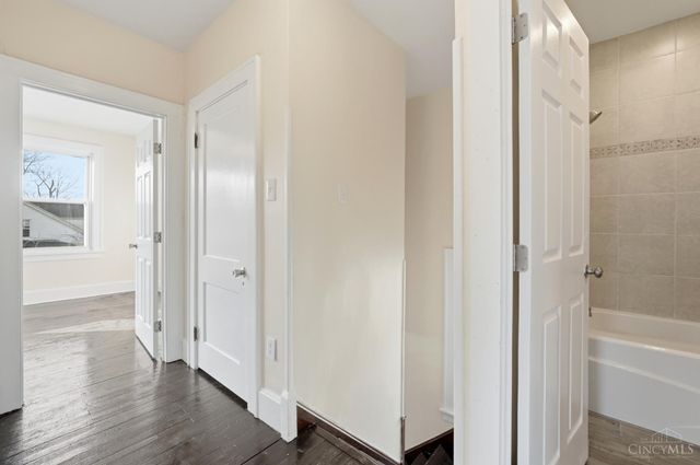 120 W Seventy Second Street, Cincinnati, OH 45216