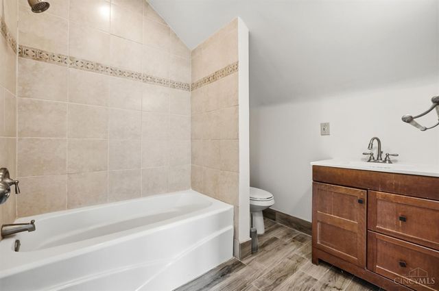 120 W Seventy Second Street, Cincinnati, OH 45216