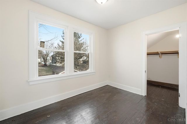 120 W Seventy Second Street, Cincinnati, OH 45216